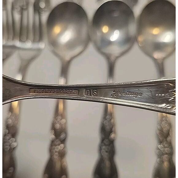 Vintage 1847 Rogers Bros HERITAGE Silver Plate Flatware Set 28 Pieces Post 1940 - Picture 6 of 6